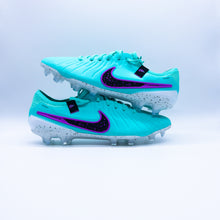 Load image into Gallery viewer, Nike Tiempo X UCL Pack
