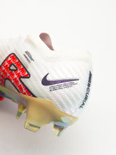 Load image into Gallery viewer, Nike Mercurial Vapor 15 Disruption Pack LE
