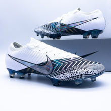 Load image into Gallery viewer, Mercurial Dream Speed Vapor XIII
