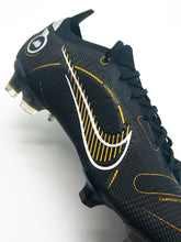 Load image into Gallery viewer, Mercurial Vapor 14 Black Shadow Pack
