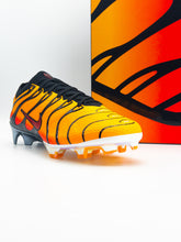 Load image into Gallery viewer, Nike Mercurial Vapor 15 TN Vini JR SE
