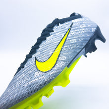 Load image into Gallery viewer, Mercurial Vapor 15 25th Anniversary LE
